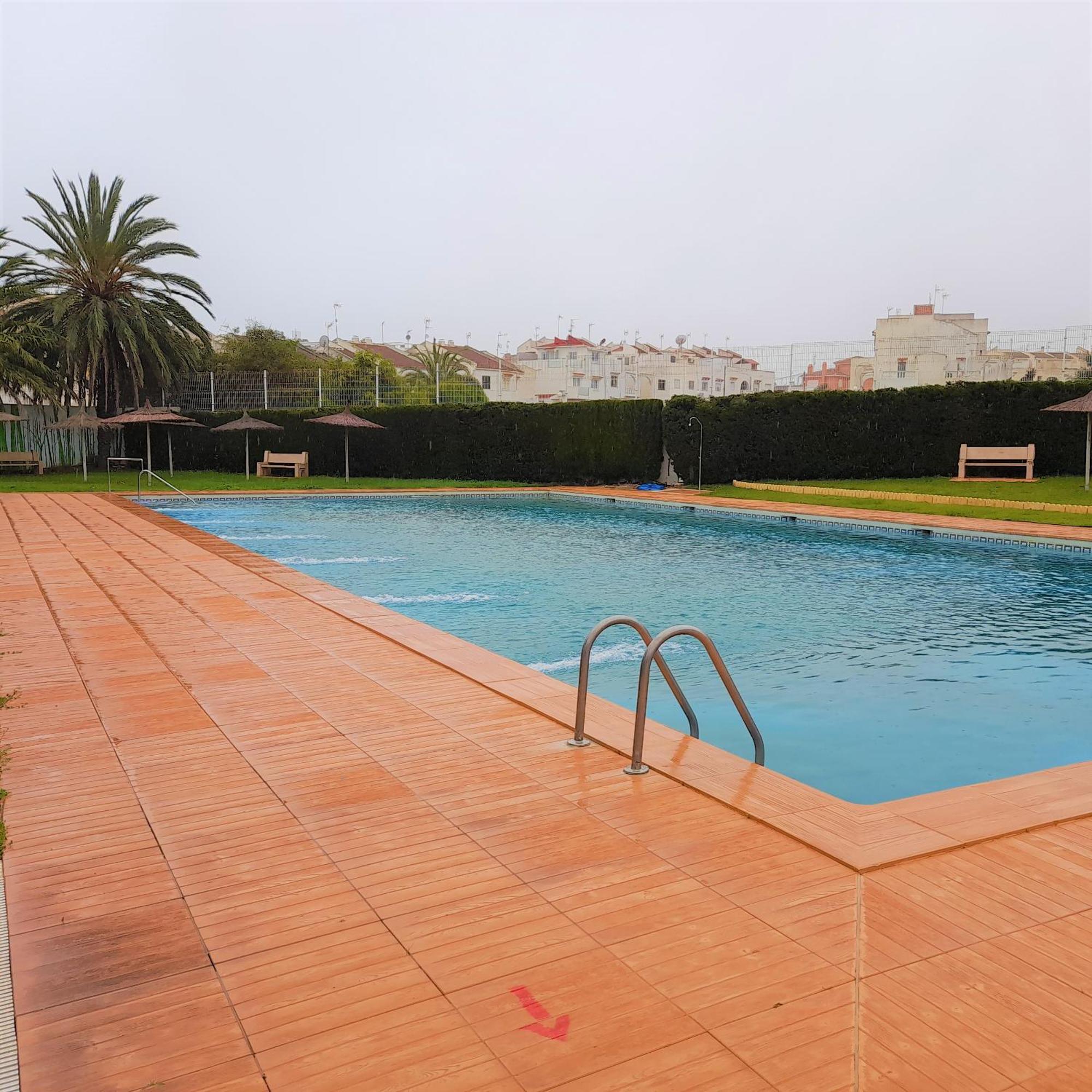 Apartment Los Locos Beach With Balcony And Wi-Fi Torrevieja Exterior photo